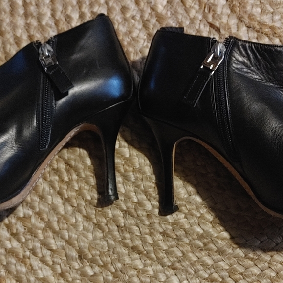 Lambertson Truex Black Leather.Booties Sz.37. 6.5 made in Italy - Picture 3 of 9